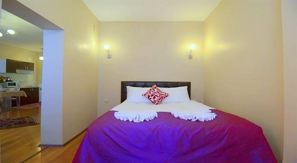 Bayer Hotel Стамбул Экстерьер фото